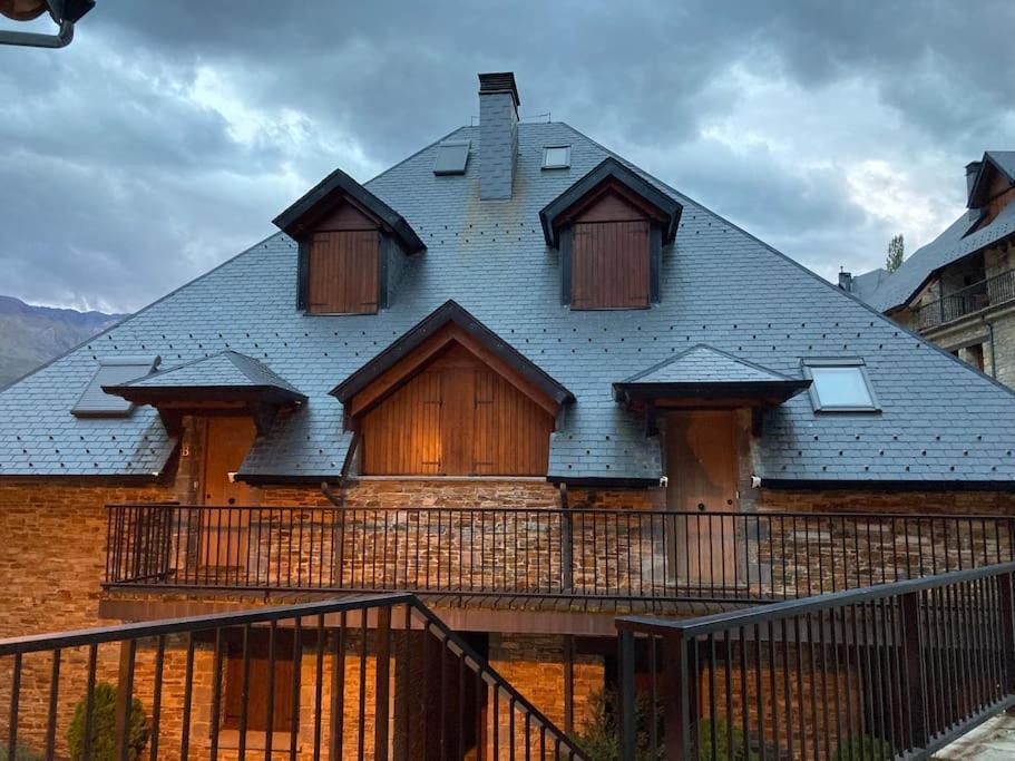 Elegante Apartamento En Escarrilla Con Vistas Al Valle Exterior foto