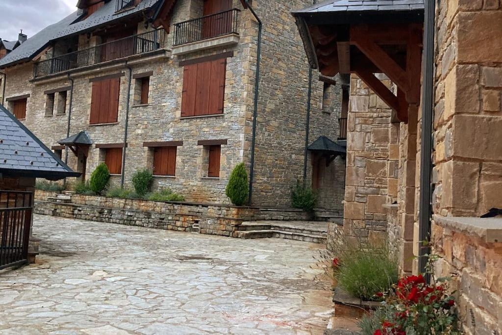 Elegante Apartamento En Escarrilla Con Vistas Al Valle Exterior foto